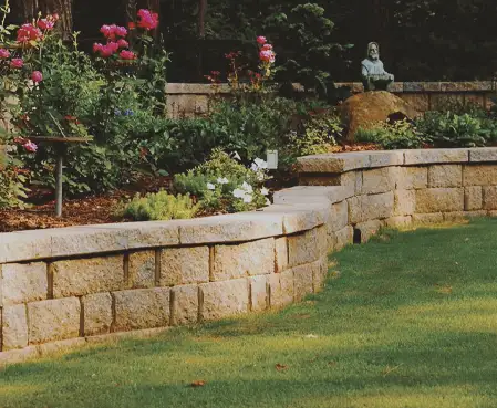 Retaining Wall - Seat Walls Retaining Wall - Seat Walls